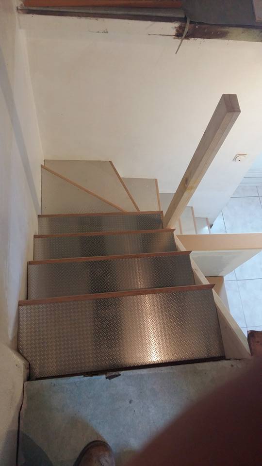 Escalier bois et main courante