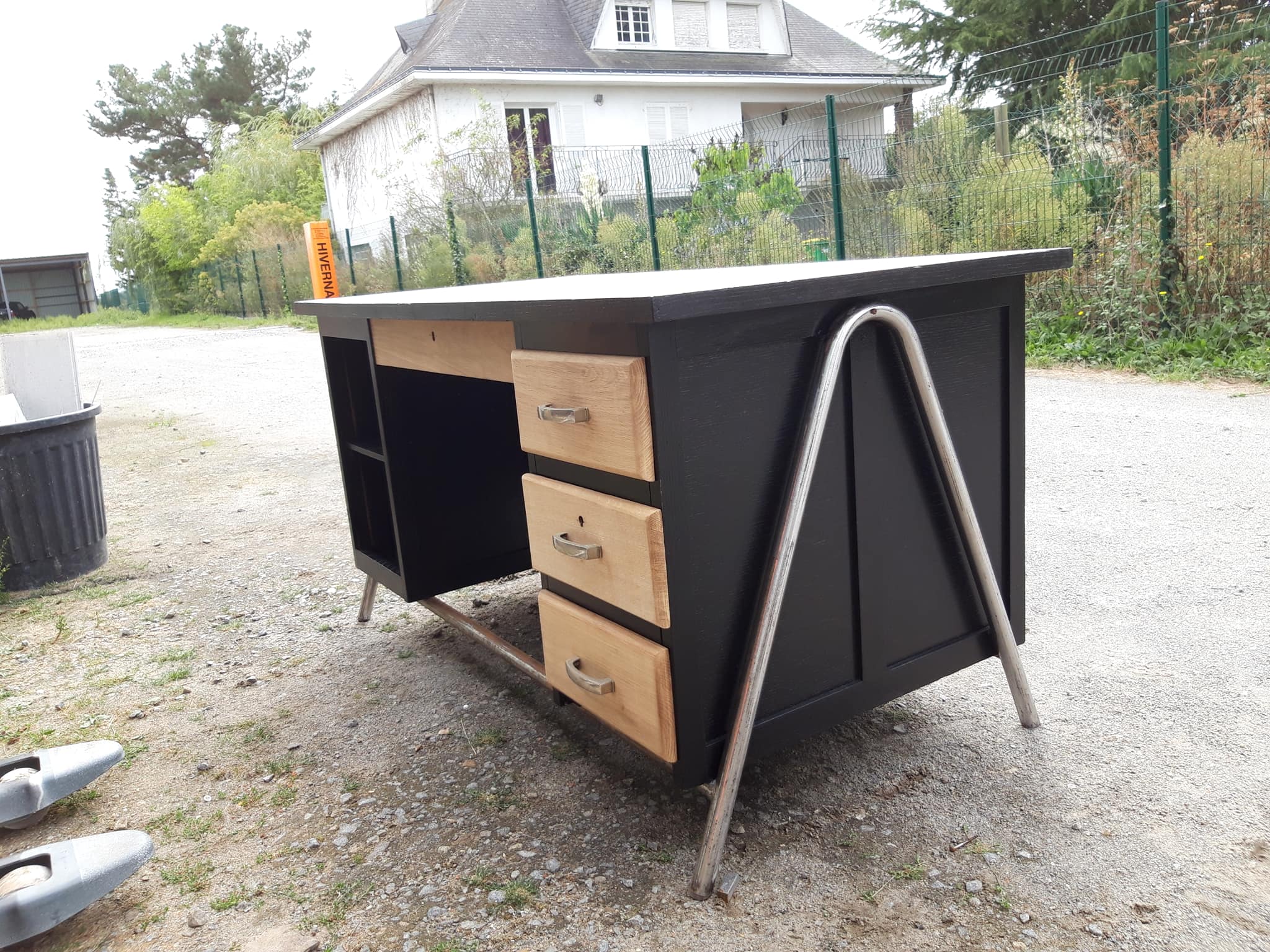 Bureau vintage restauré bois et acier