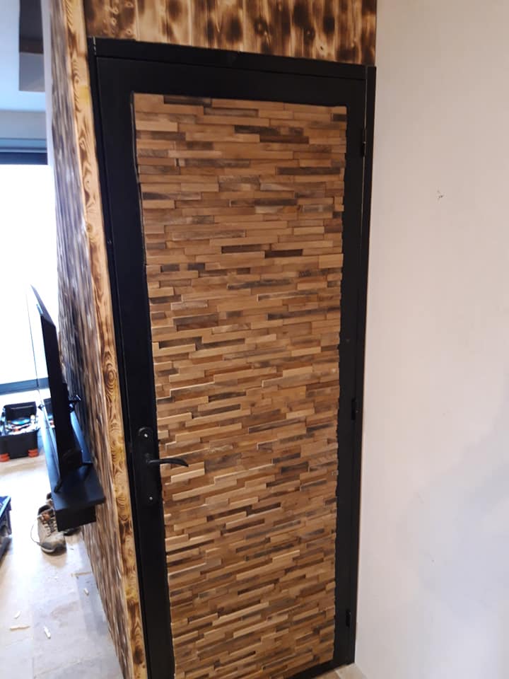 Porte intérieure revêtement bois mosaïque