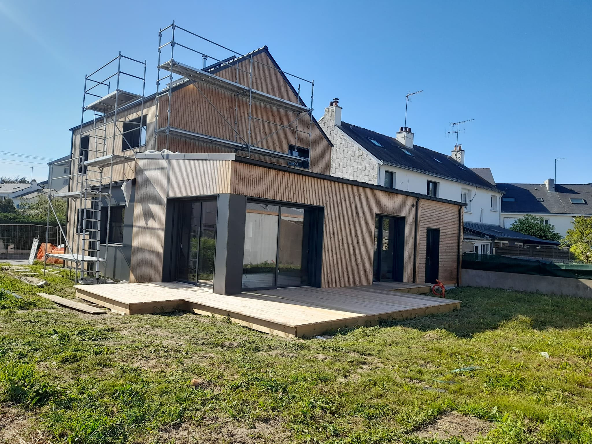 Terrasse bois et bardage — maison neuve